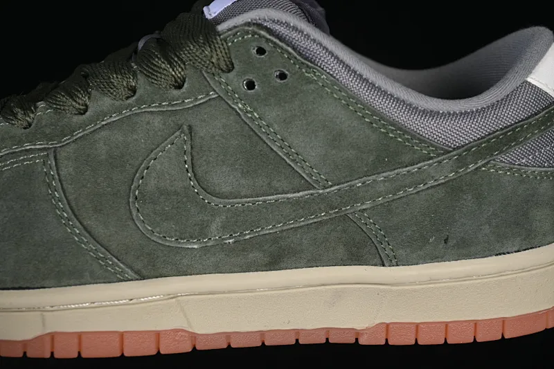 All Categories Nk SB Dunk Series Nk SB Dunk Low Low-top sneakers Nike SB Dunk Low Raw rubber army green SB low-top casual sneakers HJ0367-301